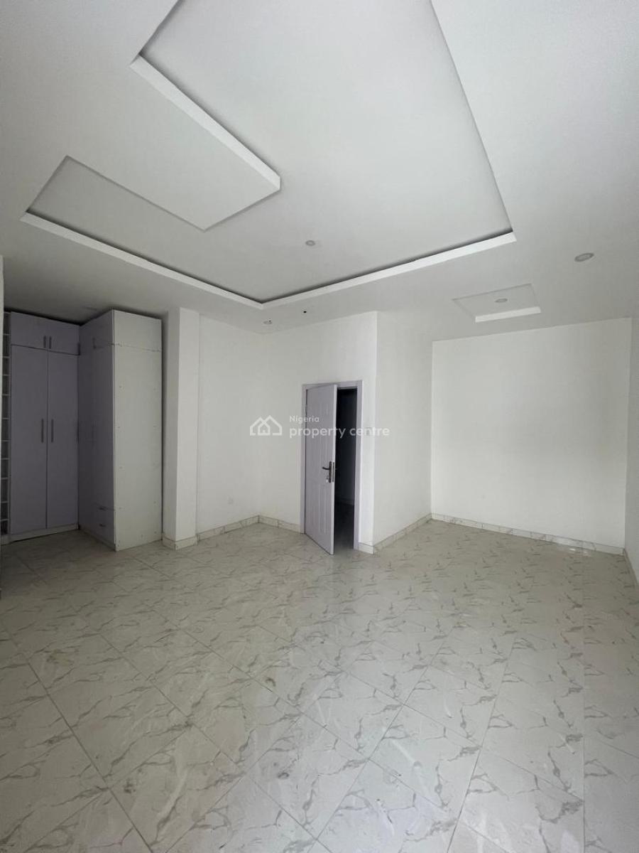 Luxury 2 Bedroom Apartment with an Open Pan Kitchen, Ologolo, Lekki, Lagos, Flat / Apartment for Sale