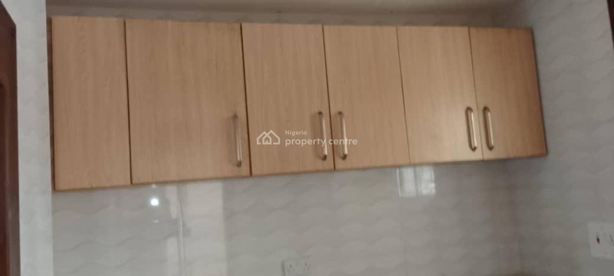 2 Bedroom Apartment, Around Lbs, Ajah, Lagos, Flat / Apartment for Rent
