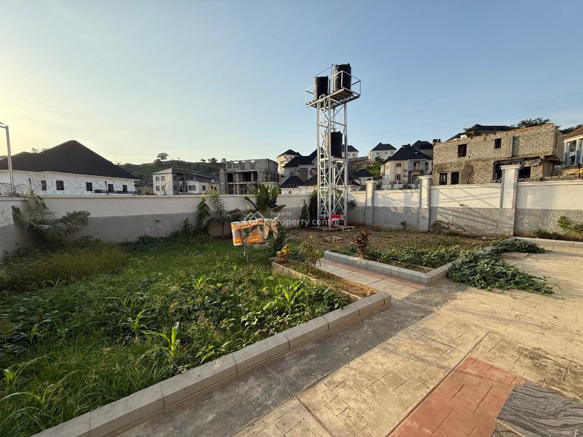 4 Bedroom Semi-detached Home, Guzape District, Abuja, Semi-detached Duplex for Sale