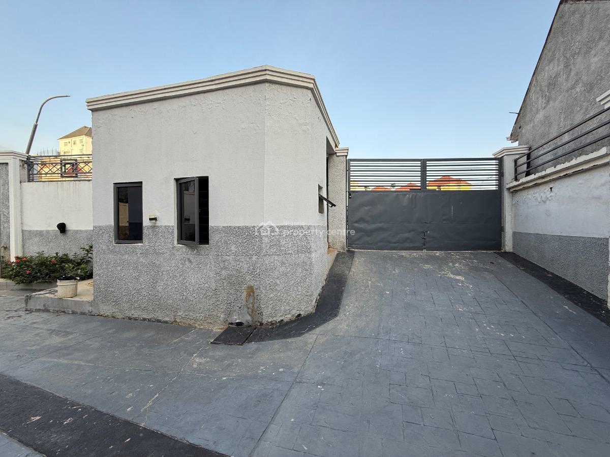 4 Bedroom Semi-detached Home, Guzape District, Abuja, Semi-detached Duplex for Sale