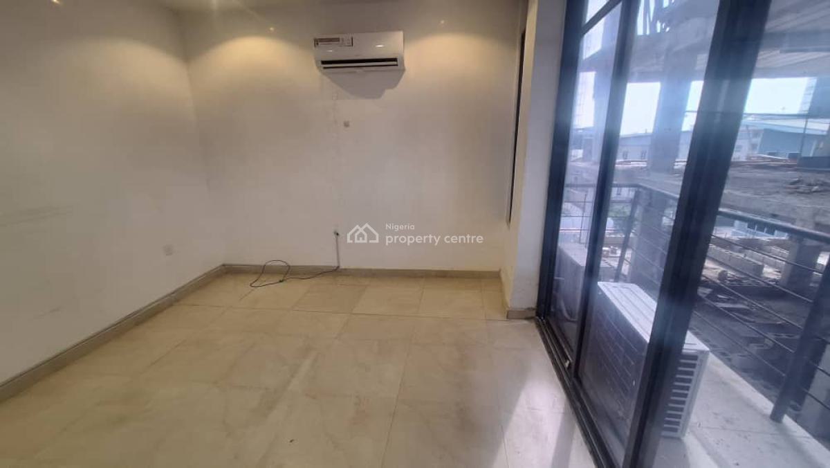 Two(2) Bedroom Apartment, Lekki Phase 1, Lekki, Lagos, Flat / Apartment for Rent