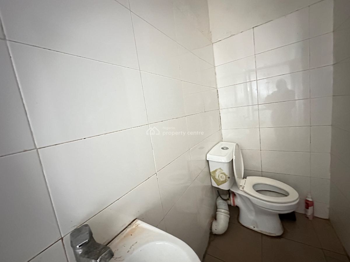 Lovely 2 Bedroom Flat, Eleganza Garden, Lekki, Lagos, Flat / Apartment for Rent