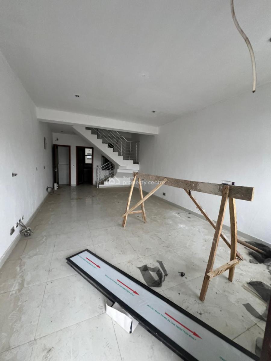 an Exquisite 2 Bedroom Maisonette Apartment, Lekki Phase 1, Lekki, Lagos, Flat / Apartment for Rent