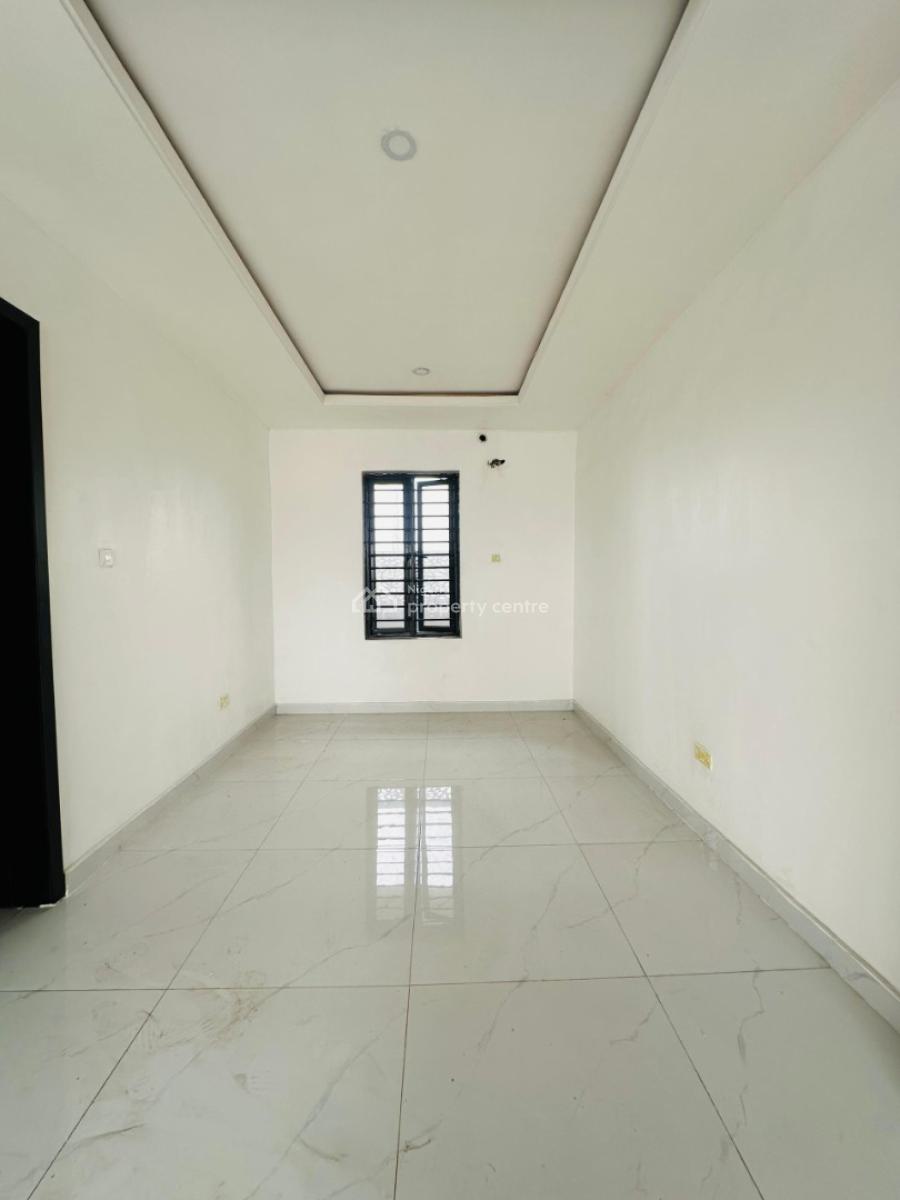 Newly Built 2 Bedroom Apartment, Maryland, Lagos, Flat / Apartment for Sale