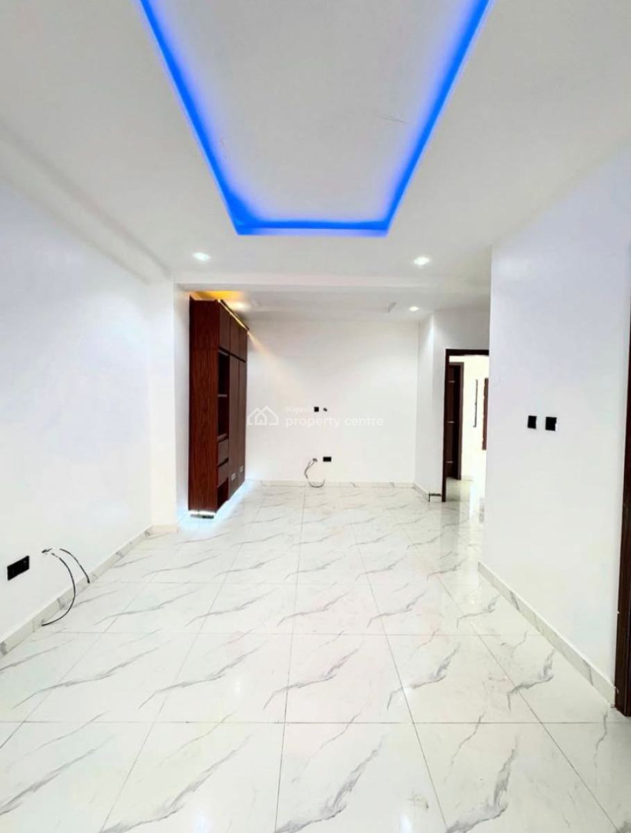 2 Bedroom Apartment, Ologolo, Lekki, Lagos, Flat / Apartment for Sale