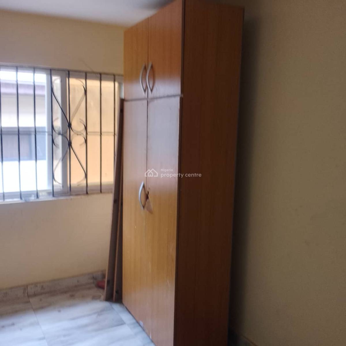 Modern 3 Bedroom Flat in a Secured and Serene Estate, Unilag Estate, Gra Phase 1, Magodo, Lagos, Flat / Apartment for Rent