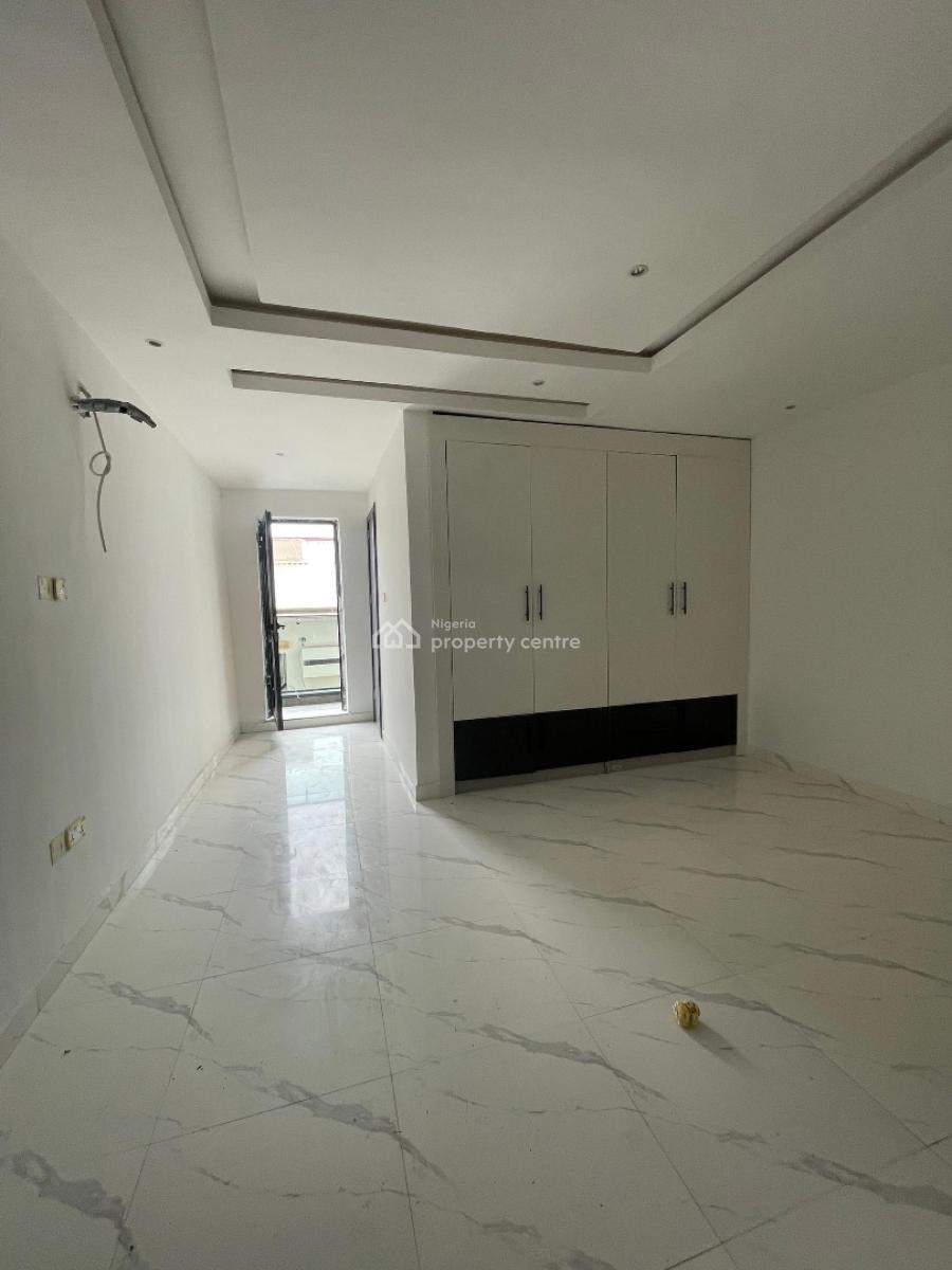 2 Bedrooms Apartment, Lekki Phase 1, Lekki, Lagos, Flat / Apartment for Sale