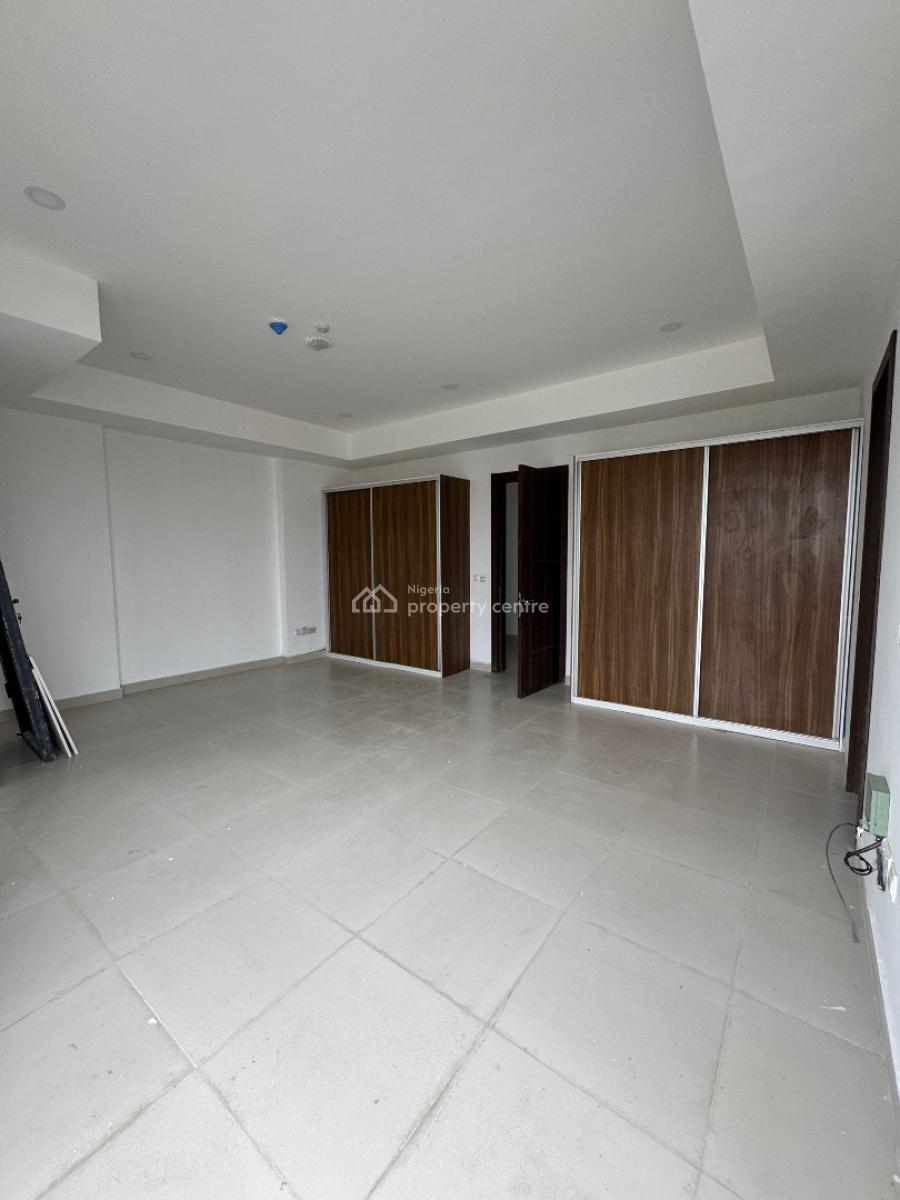Luxury 3 Bedroom Apartment with Swimming Pool & Elevator, Lekki Phase 1, Lekki, Lagos, Flat / Apartment for Sale