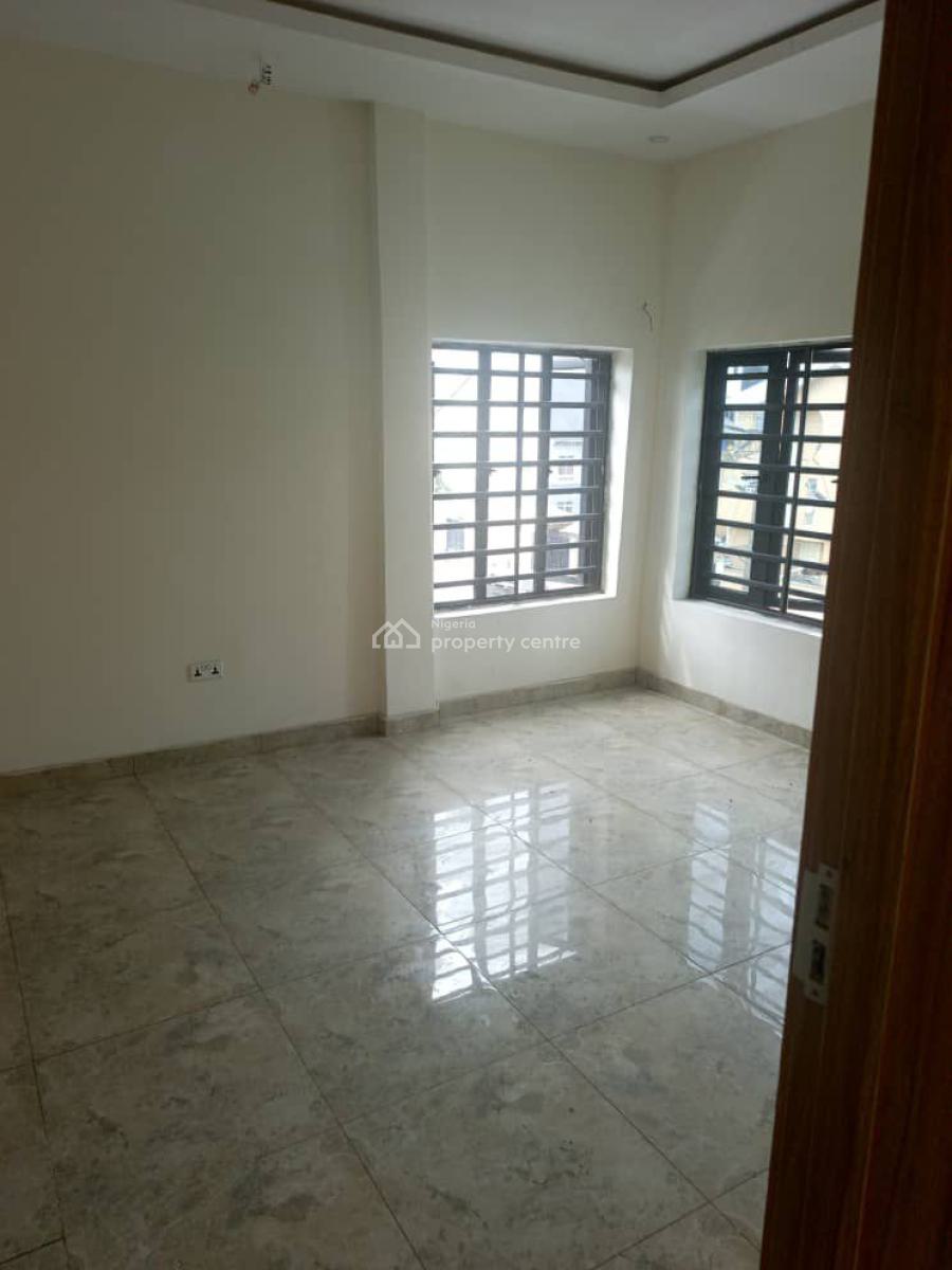 Tastefully and Remarkably Built Self Serviced 2 Units Four (4) Bedroom, Lekki Phase 1 Right Hand Side, Lekki Phase 1, Lekki, Lagos, Terraced Duplex for Rent