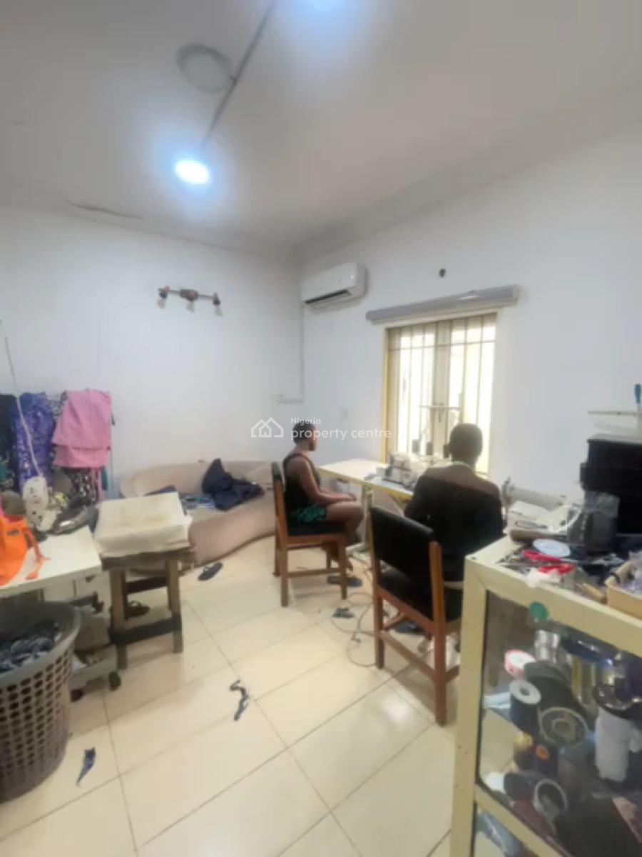 Miniflat, Off Admiralty Way, Lekki Phase 1, Lekki, Lagos, Flat / Apartment for Rent