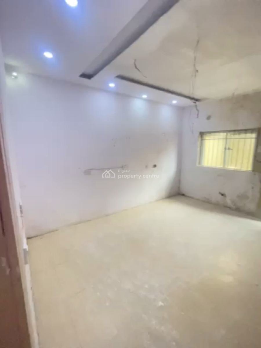 Mini Flat, Off Admiralty Way, Lekki Phase 1, Lekki, Lagos, Mini Flat (room and Parlour) for Rent