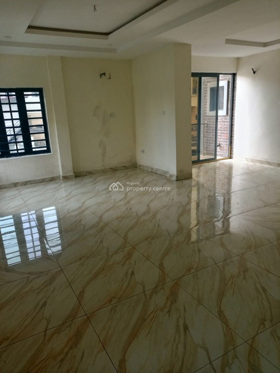 4 Bedroom with Bq Office Airbnb Residential Allowed, Lekki Phase 1, Lekki, Lagos, Terraced Duplex for Rent
