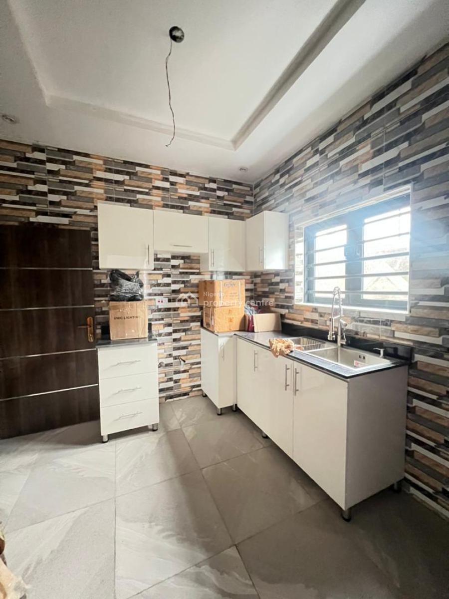 Lovely 2 Bedrooms Apartment, Sangotedo, Ajah, Lagos, Flat / Apartment for Sale