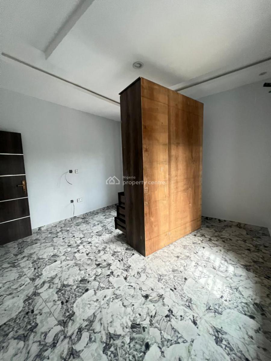 Lovely 2 Bedrooms Apartment, Sangotedo, Ajah, Lagos, Flat / Apartment for Sale