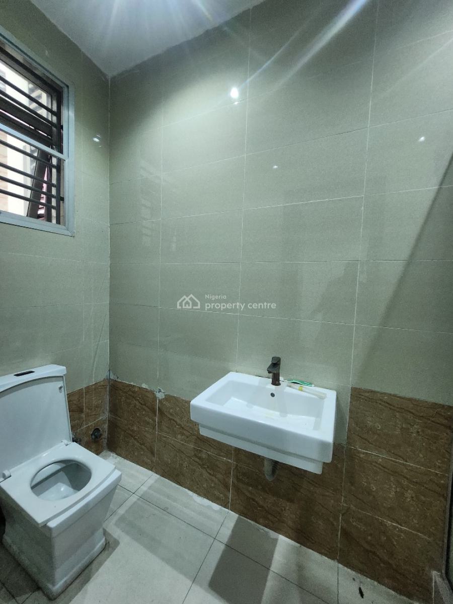 Maintained 4 Bedroom Terrace Duplex, Lekki Phase 1, Lekki, Lagos, Terraced Duplex for Rent