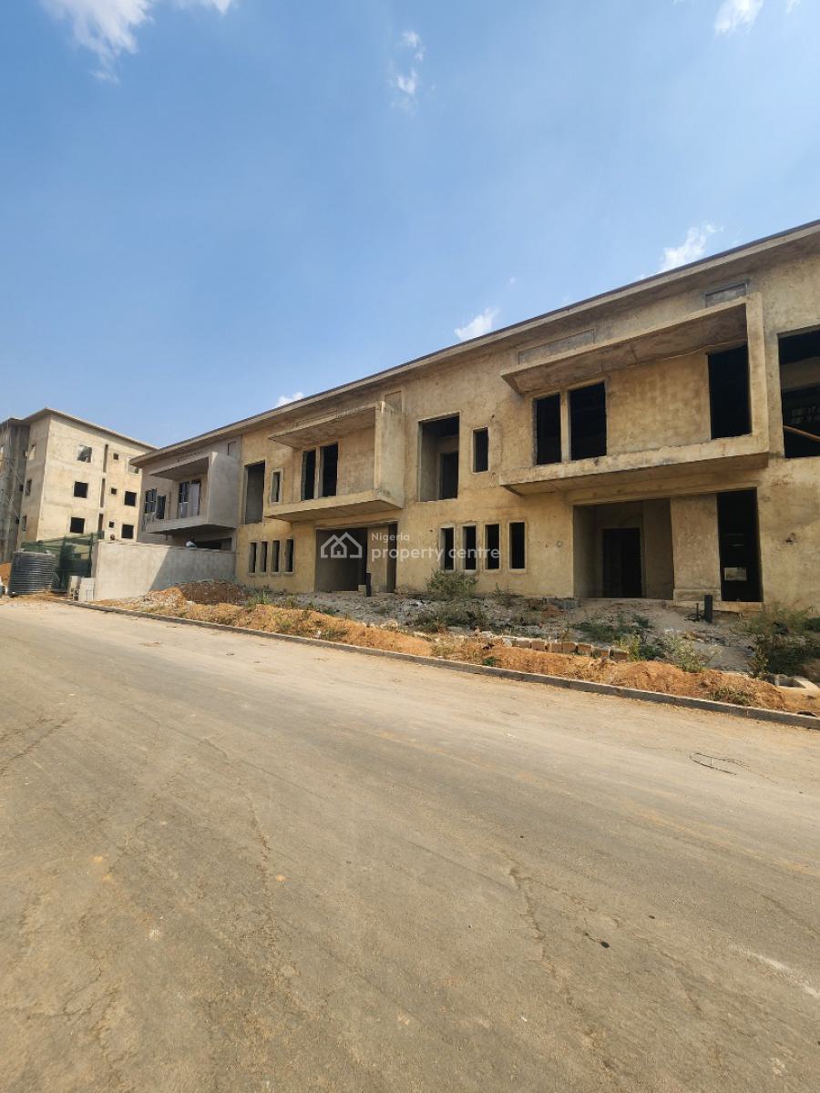 Spacious 3 Bedrooms Terraced Duplex, Army Estate (by Admiralty Estate), Asokoro District, Abuja, Terraced Duplex for Sale