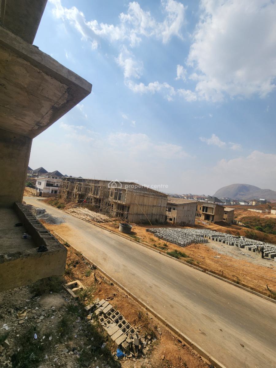 Spacious 3 Bedrooms Terraced Duplex, Army Estate (by Admiralty Estate), Asokoro District, Abuja, Terraced Duplex for Sale