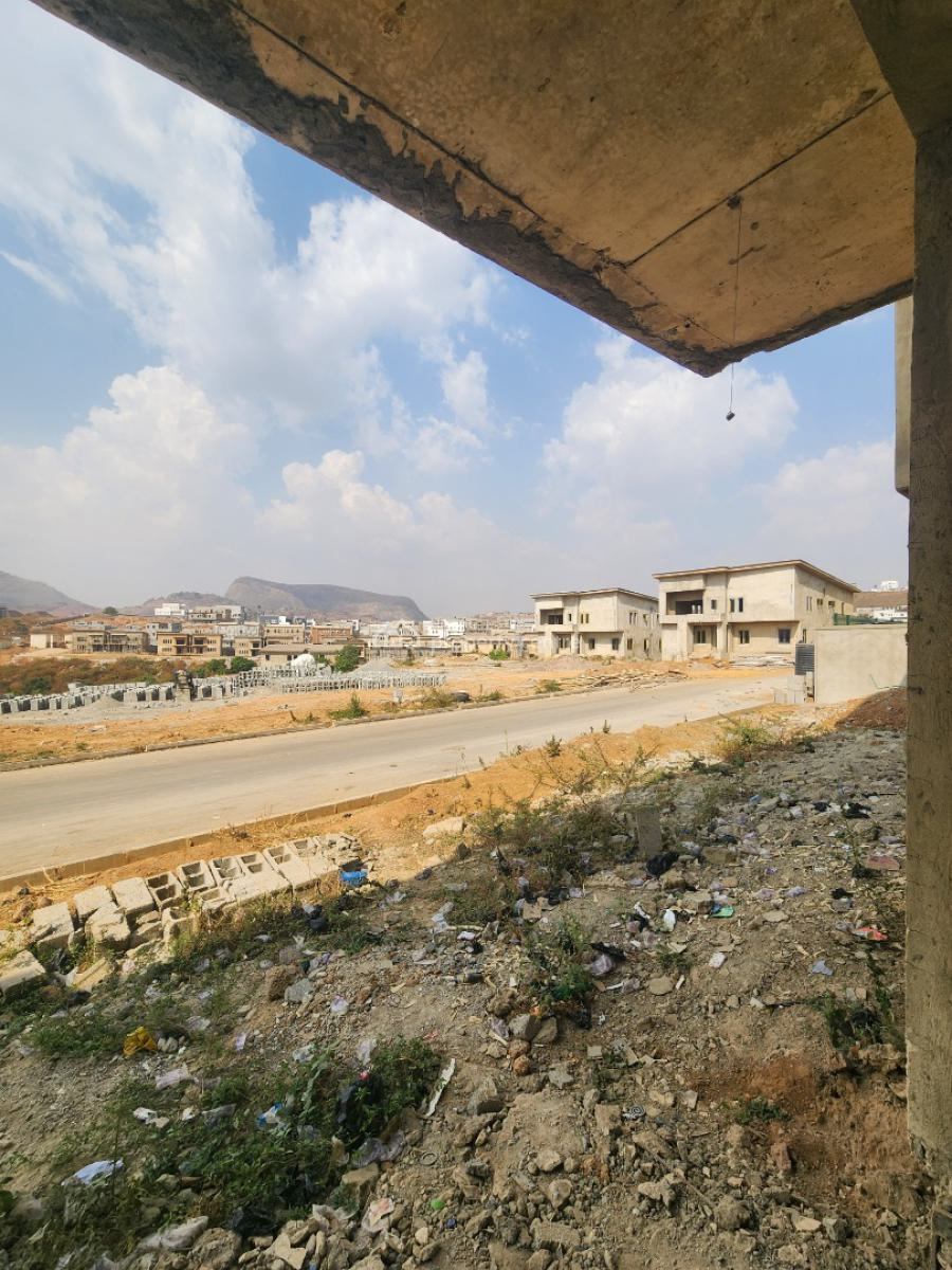 Spacious 3 Bedrooms Terraced Duplex, Army Estate (by Admiralty Estate), Asokoro District, Abuja, Terraced Duplex for Sale