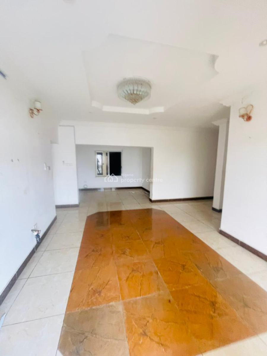 Spacious 3 Bedroom, Ikota, Lekki, Lagos, Flat / Apartment for Rent