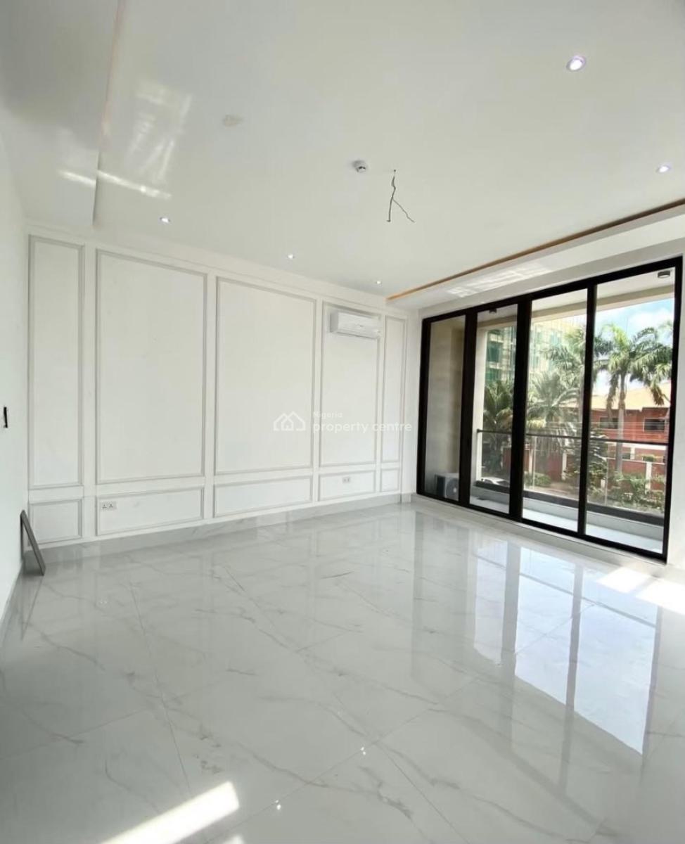3 Bedroom Apartment with Pool Gym and Elevator, Lekki Phase 1, Lekki, Lagos, Flat / Apartment for Sale