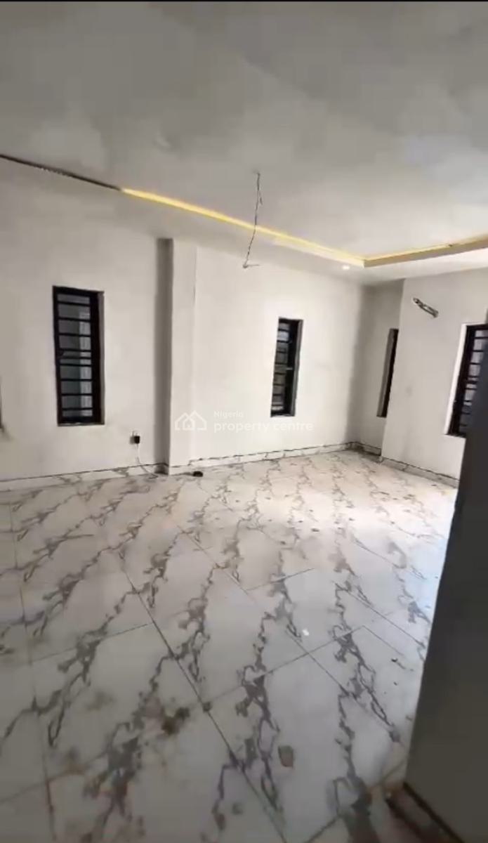 Exclusive Beautiful 2 Bedrooms Apartment in a Well Secured Environment, Yaba, Lagos, House for Sale