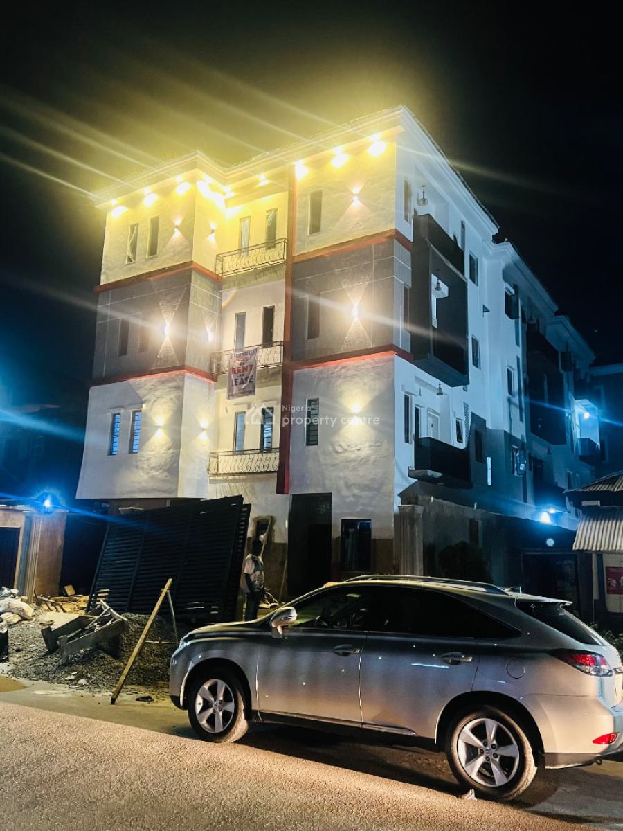 Exclusive Beautiful 2 Bedrooms Apartment in a Well Secured Environment, Yaba, Lagos, House for Sale