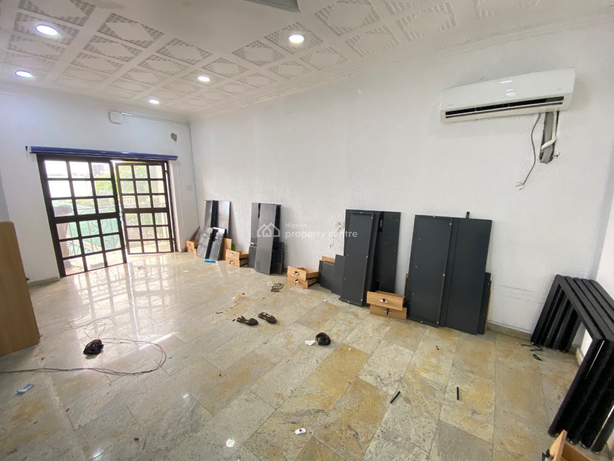 Commercial Property: 5 Bedroom Duplex with a Bq, Ikeja Gra, Ikeja, Lagos, Terraced Duplex for Rent