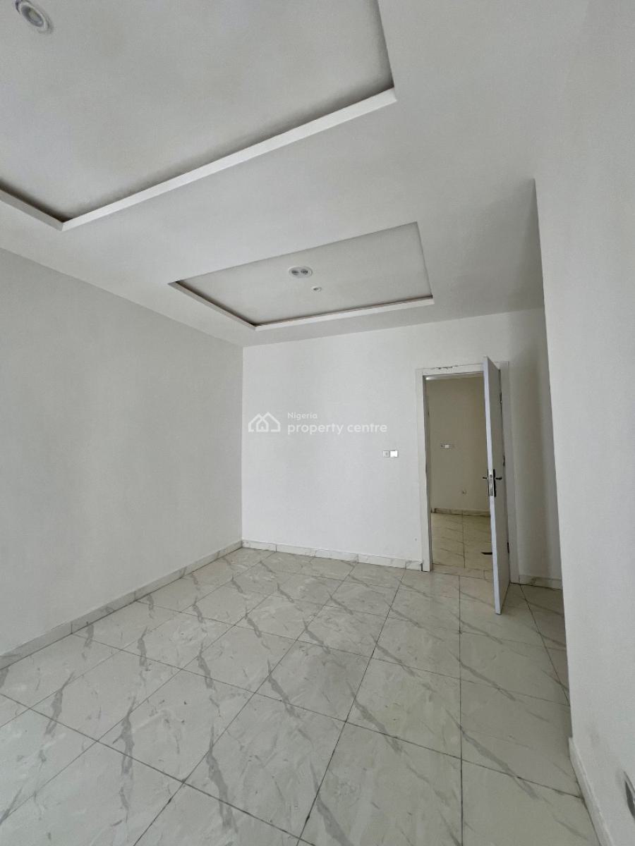 Ideal Family Residence with Thoughtful Layout, Ikota, Lekki, Lagos, Terraced Duplex for Sale
