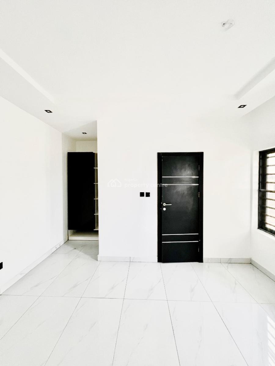 a Stylish Retreat for Your Family -- 5 Beds, Ikota, Lekki, Lagos, Detached Duplex for Sale