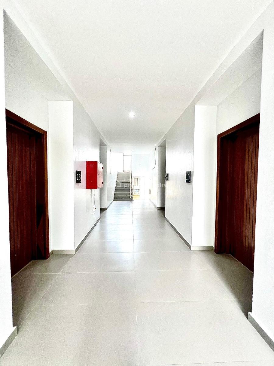 Spacious 3 Bedroom Apartment with Pool,bq,gym,elevator in an Estate, Lekki Phase 1, Lekki, Lagos, Flat / Apartment for Sale