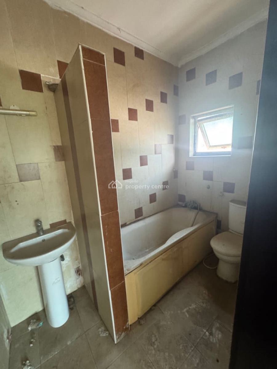 3 Bedroom Apartment with a Room Bq, Ikota, Lekki, Lagos, Flat / Apartment for Rent