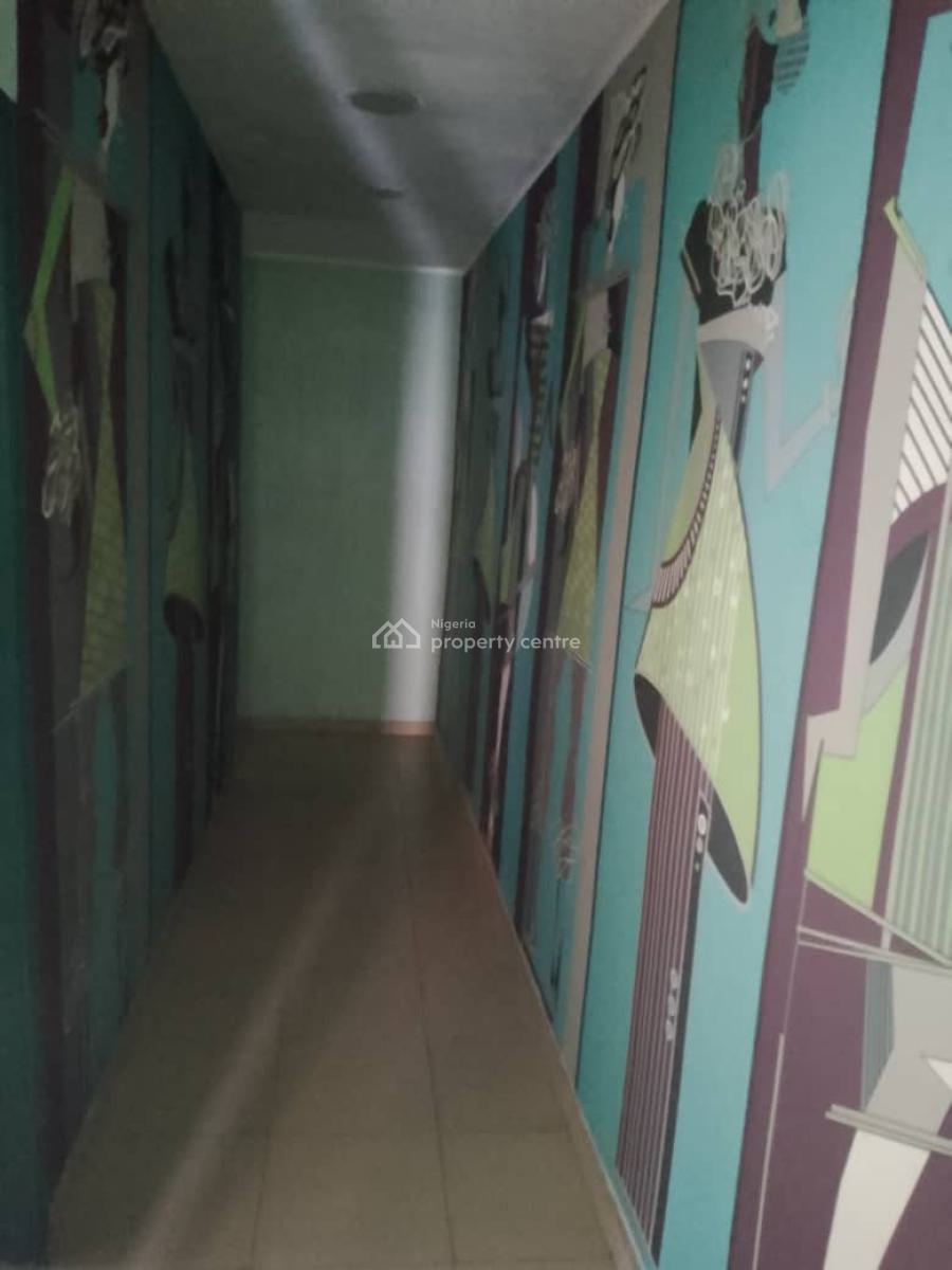 Spacious 2 Bedroom Flat, Jakande, Lekki, Lagos, Flat / Apartment for Rent