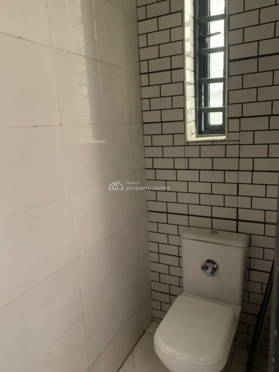Spacious 2 Bedroom Apartment, Osapa London, Osapa, Lekki, Lagos, Flat / Apartment for Rent