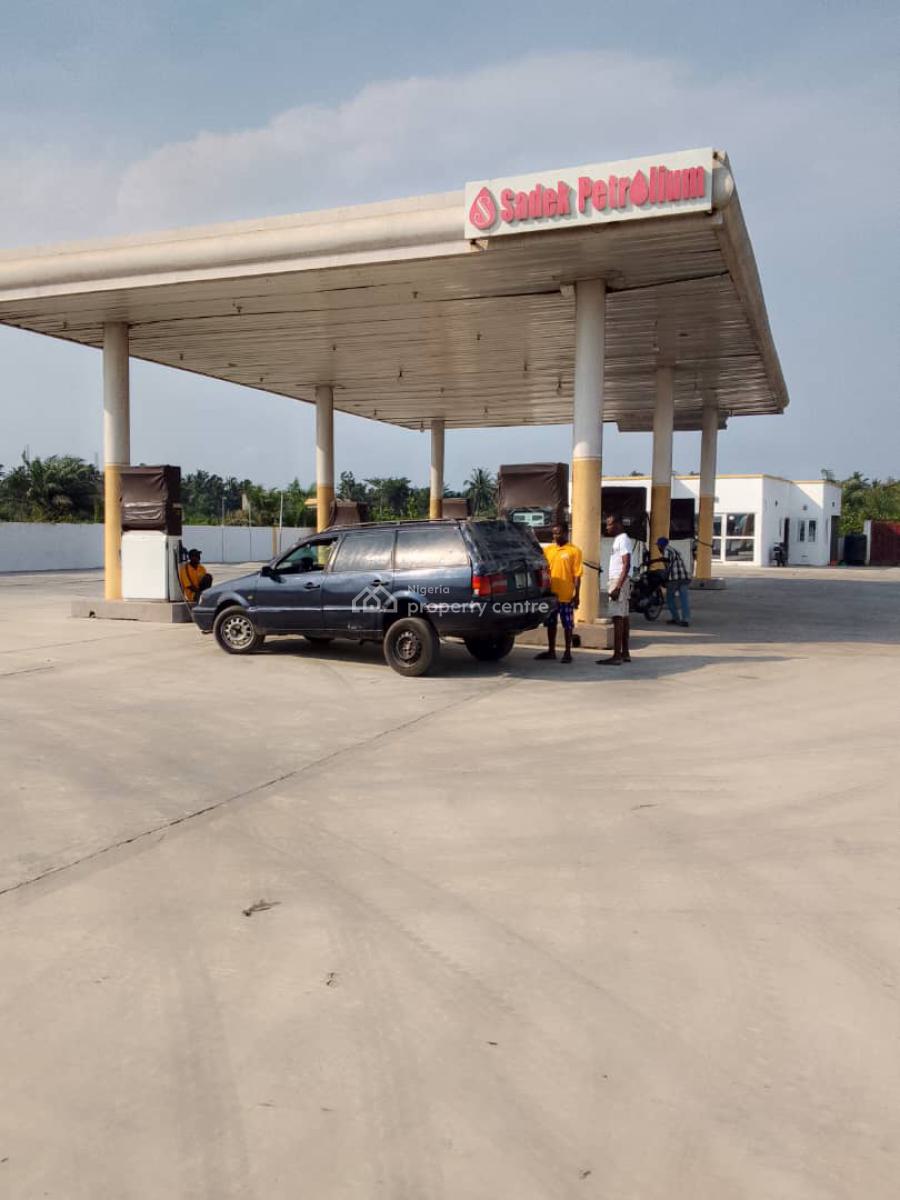 Filling Station Is Available for Lease., Along Badagry-seme Expressway, Badagry, Lagos, Filling Station for Rent