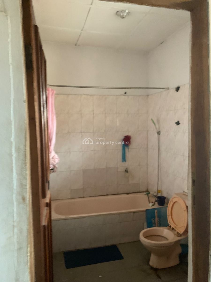 Lovely Spacious 3 Bedroom Flat, River Valley Estate, Ojodu Berger, Ojodu, Lagos, Flat / Apartment for Rent