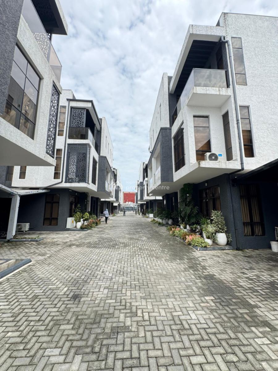 Semi-furnished 4-bedroom Semi-detached Duplex with Bq, Victoria Island (vi), Lagos, Semi-detached Duplex for Sale