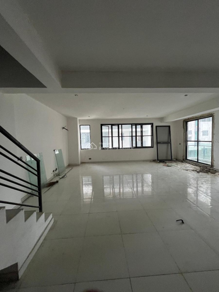 Refined 3 Bedroom Maisonette, Off Freedom Way, Lekki Phase 1, Lekki, Lagos, Flat / Apartment for Rent