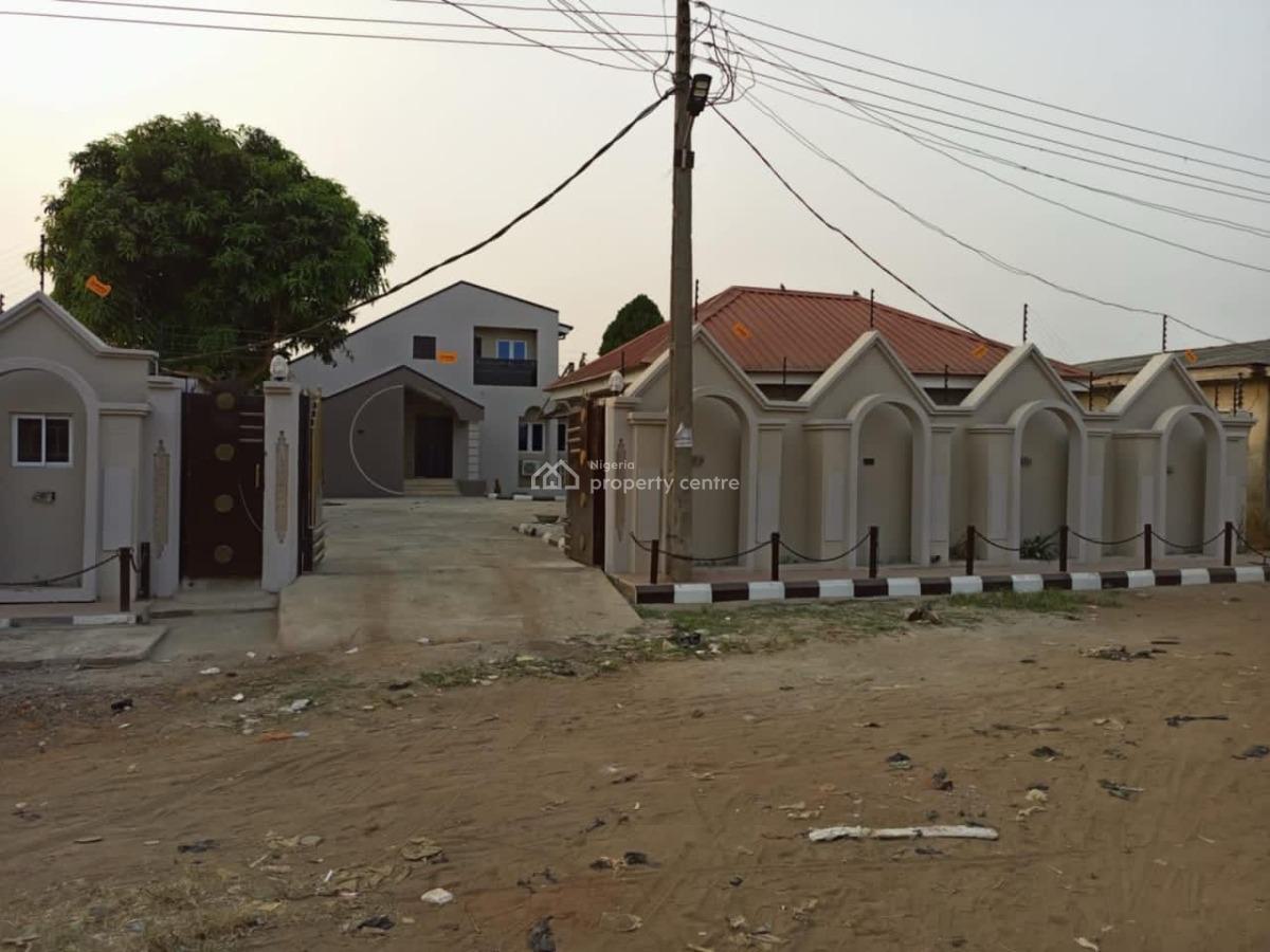 Tastefully Furnished 5 Bedrooms Duplex in a Good Area, Igando, Alimosho, Lagos, Terraced Duplex for Sale