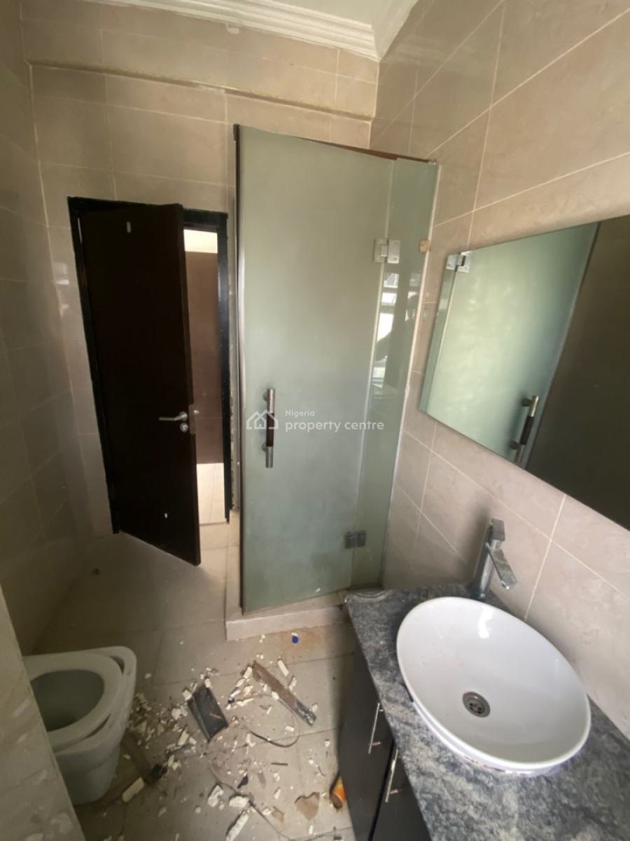 Fully Serviced and Spacious 3 Bedroom Apartment, Pinnock Beach Estate, Osapa, Lekki, Lagos, Flat / Apartment for Rent