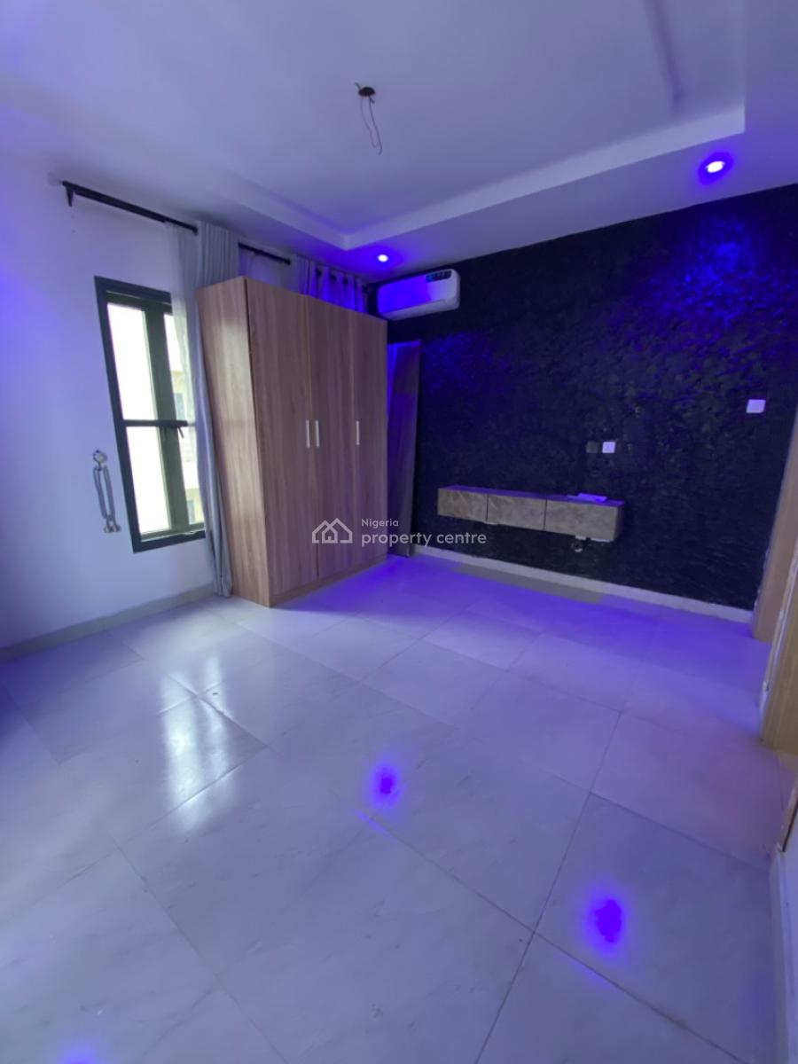 Fully Serviced 2 Bedrooms Apartments Upstairs, Ikate Elegushi, Lekki, Lagos, Flat / Apartment for Rent