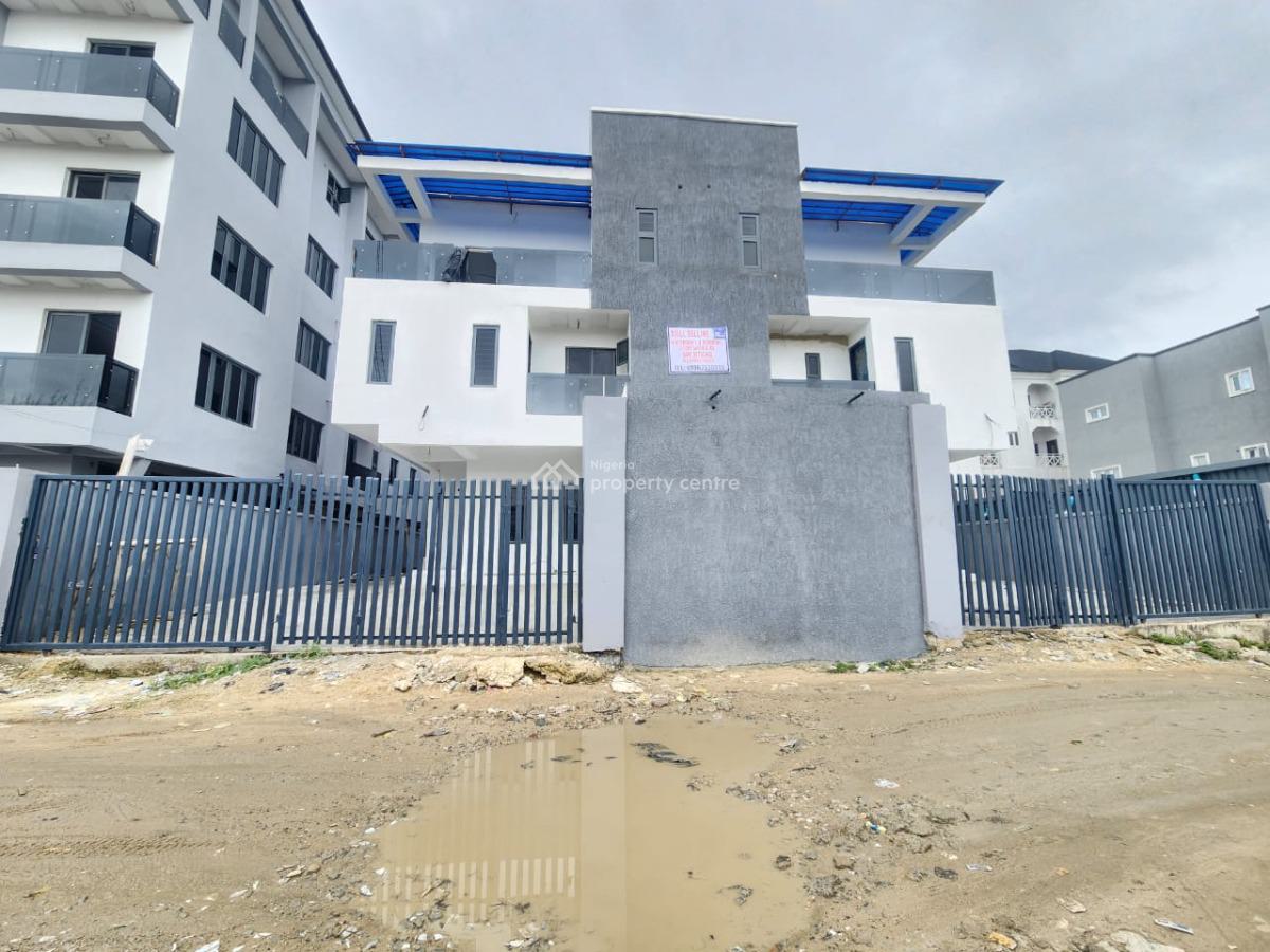 3 Bedroom Semi-detached Duplex with Bq, Lekki Phase 1, Lekki, Lagos, Semi-detached Duplex for Sale