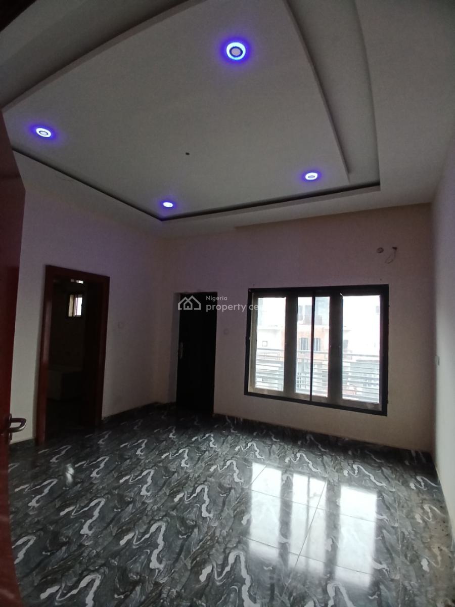 Well Renovated 4 Bedroom Terrace Duplex with 1room Bq, Diplomatic Zone, Guzape District, Abuja, Terraced Duplex for Rent