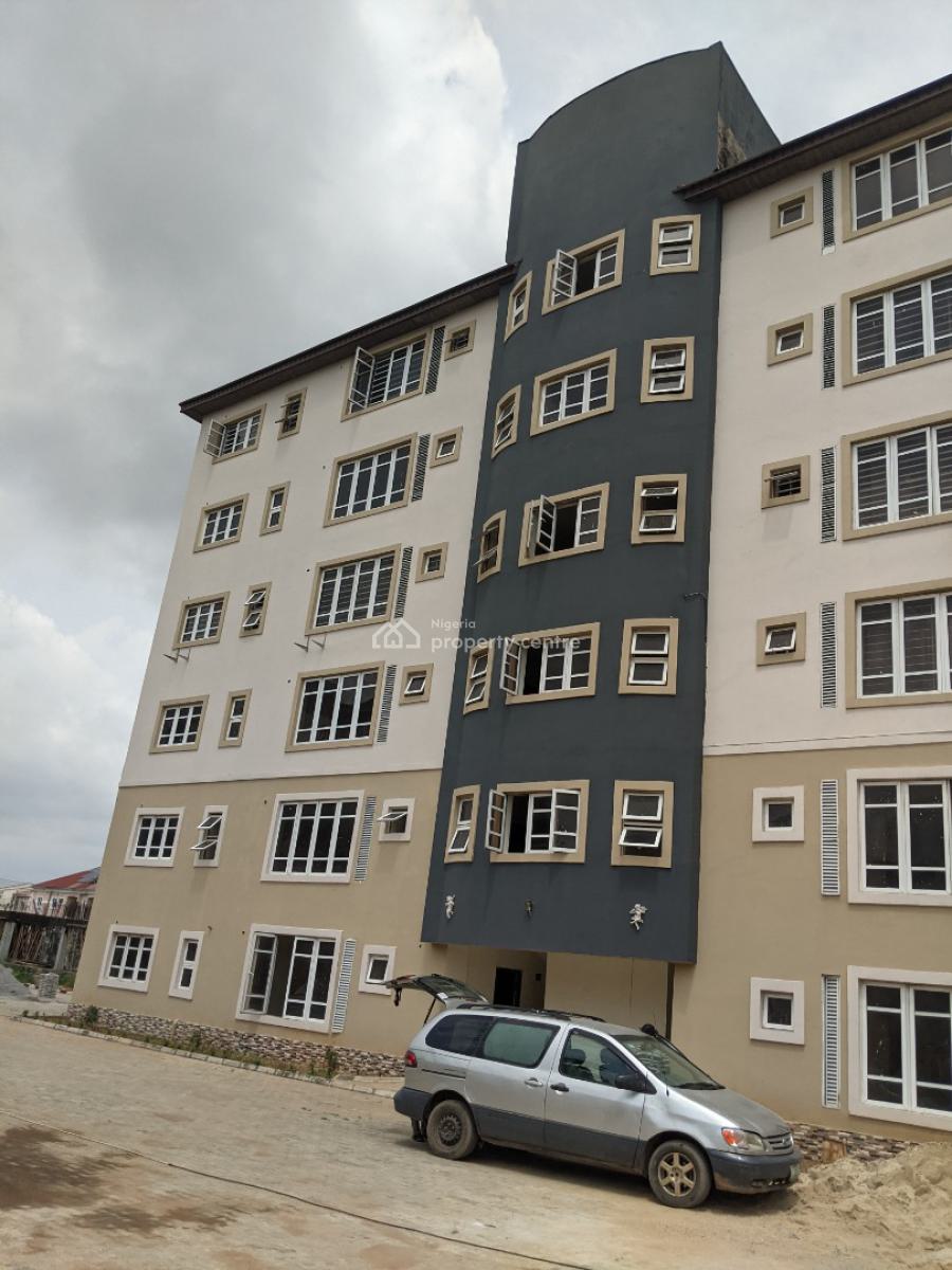 3 Bedrooms Luxury Apartment Ground Floor, Panti Axis, Yaba, Lagos, Flat / Apartment for Sale