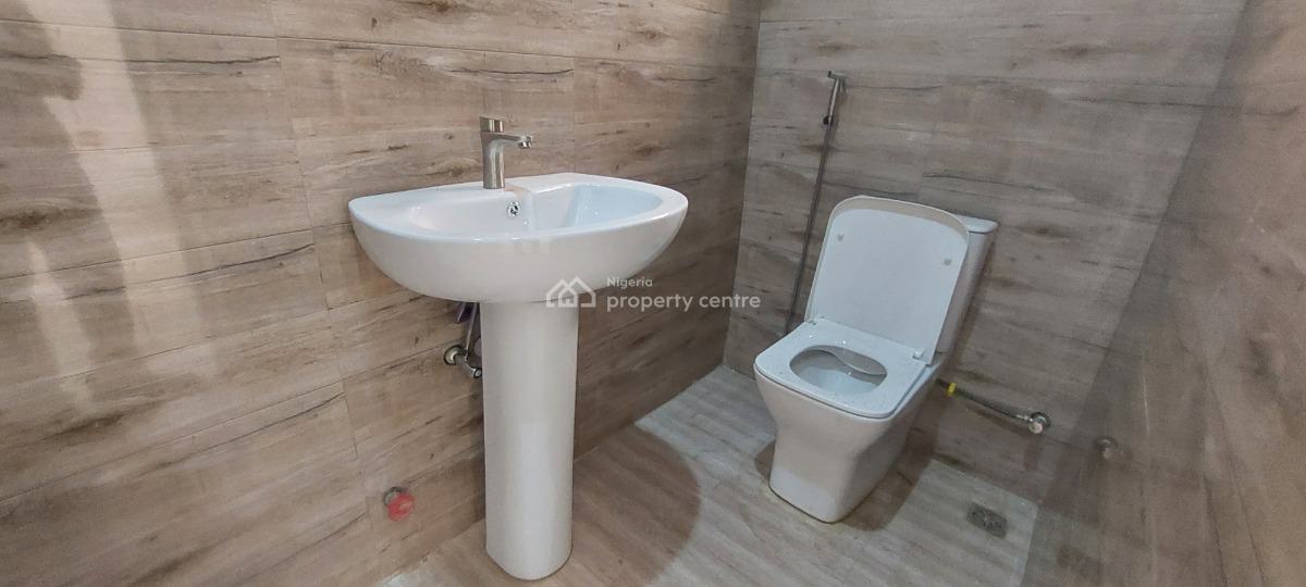 2 Bedroom Flat, Estate, Life Camp, Abuja, Flat / Apartment for Rent