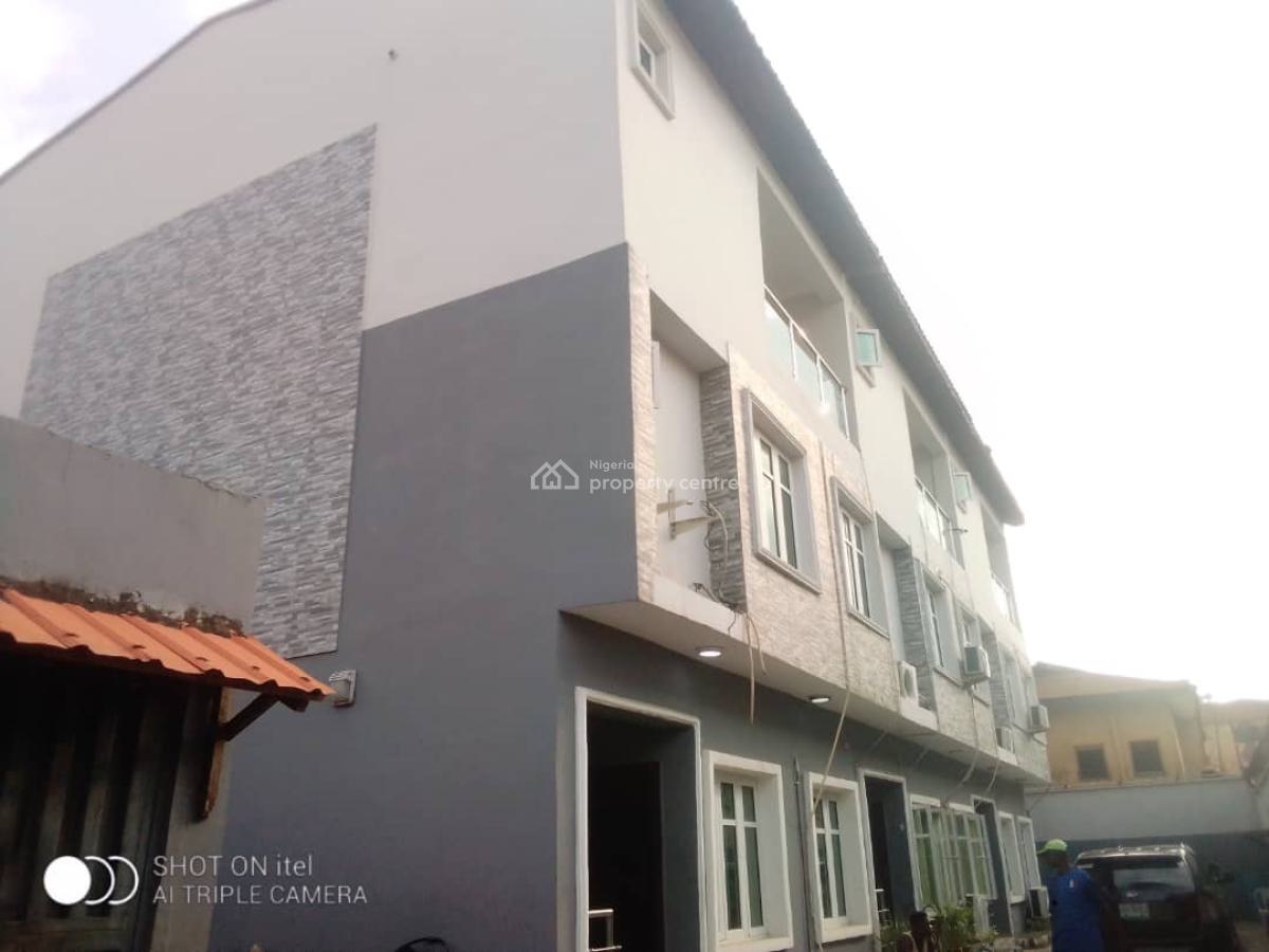 4 Bedroom Terrace Duplex, Off, Ogunlana, Surulere, Lagos, Terraced Duplex for Sale