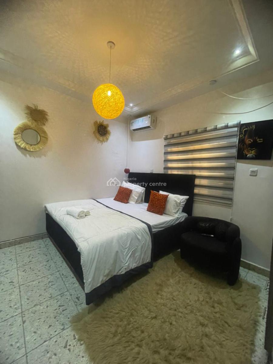 Luxury Studio Apartment, No. 14, Philip Aduda Street, Wuye, Abuja, Self Contain (single Rooms) Short Let