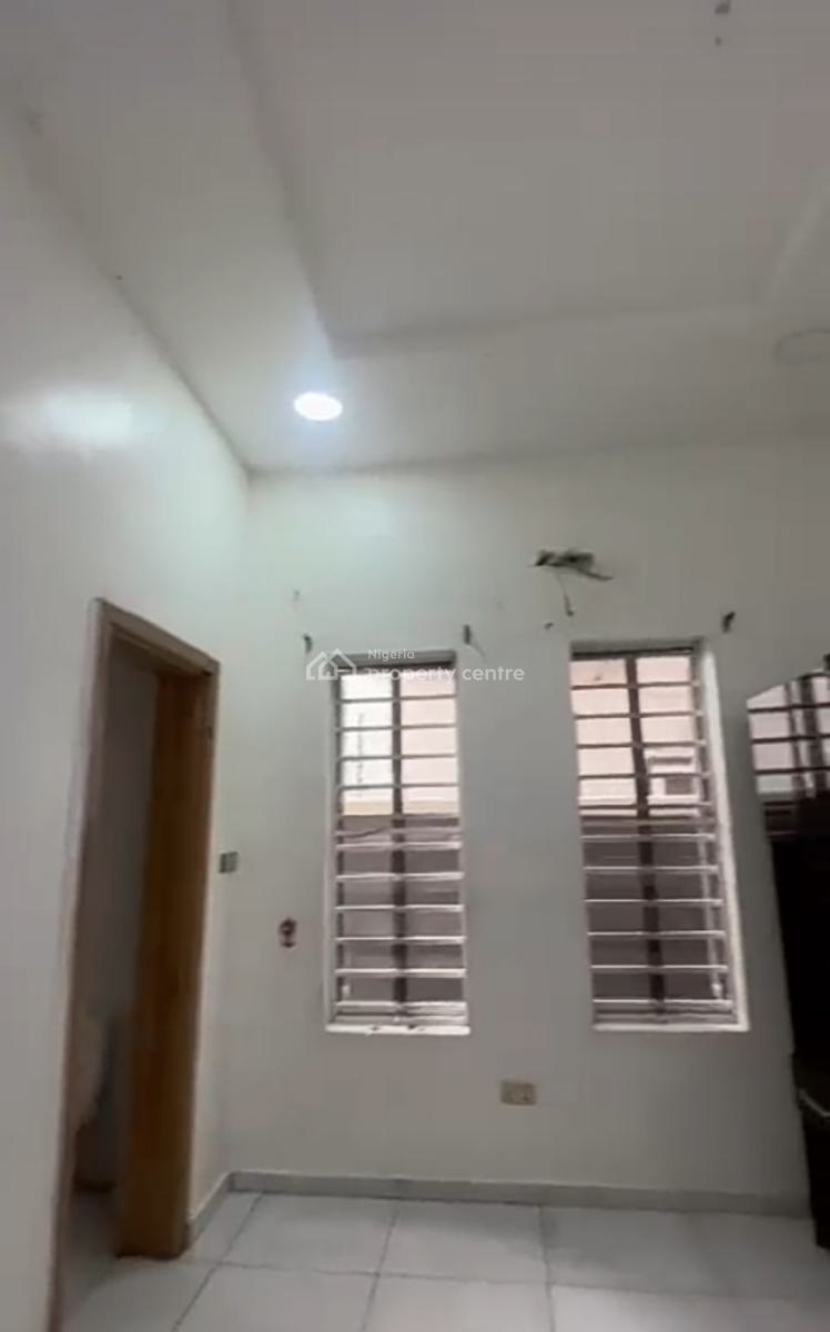 Downstairs Guest Room  Inside a Shared Apartment, Emcel Garden Orchid Road, Lekki, Lagos, Self Contain (single Rooms) for Rent