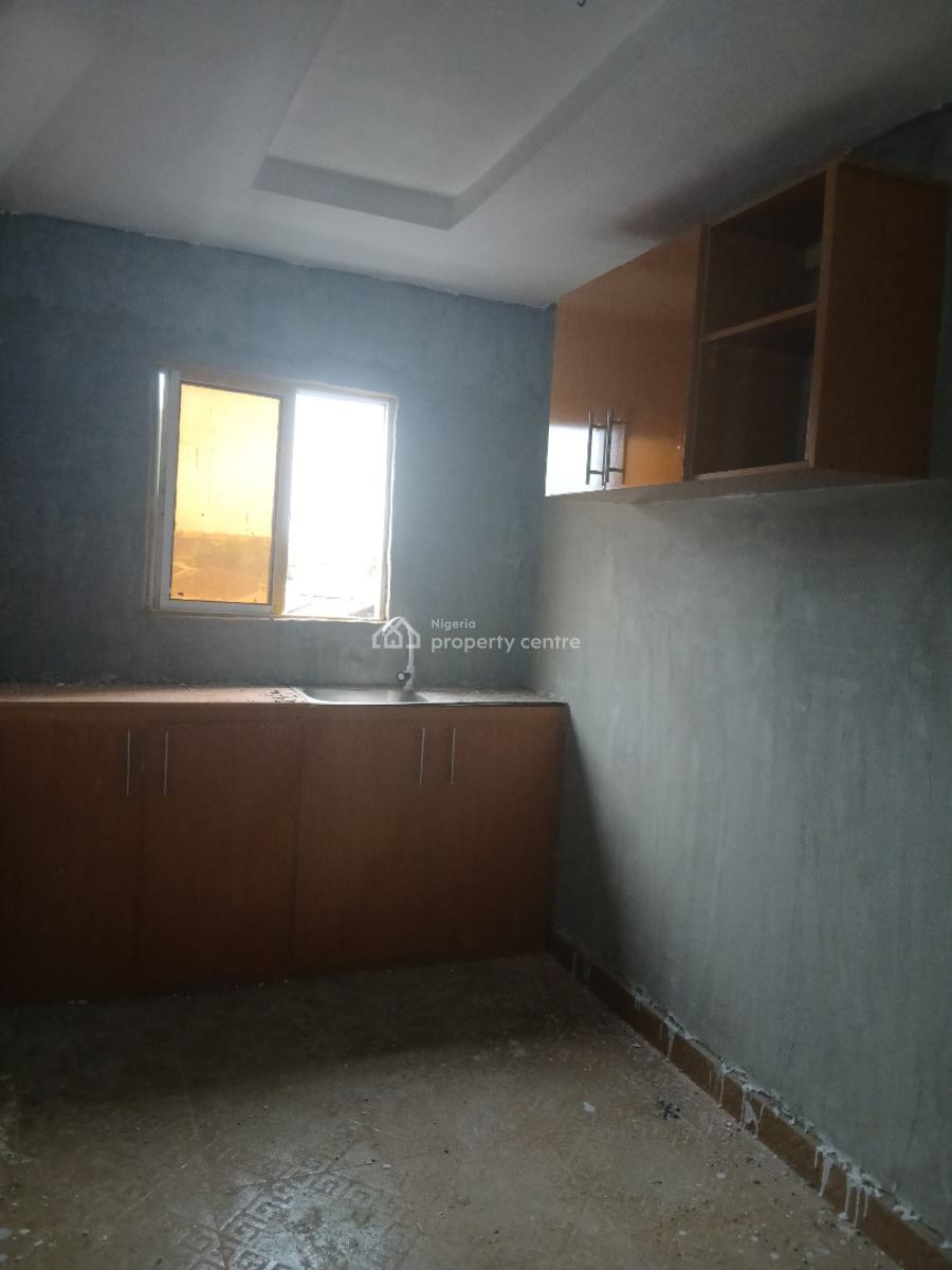 Lovely Newly Done 2 Bedrooms, Yaba, Lagos, Flat / Apartment for Rent