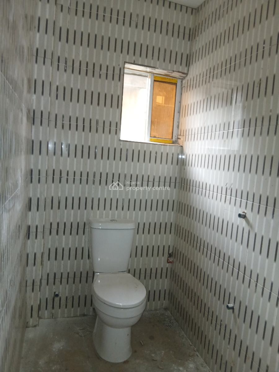 Lovely Newly Done 2 Bedrooms, Yaba, Lagos, Flat / Apartment for Rent