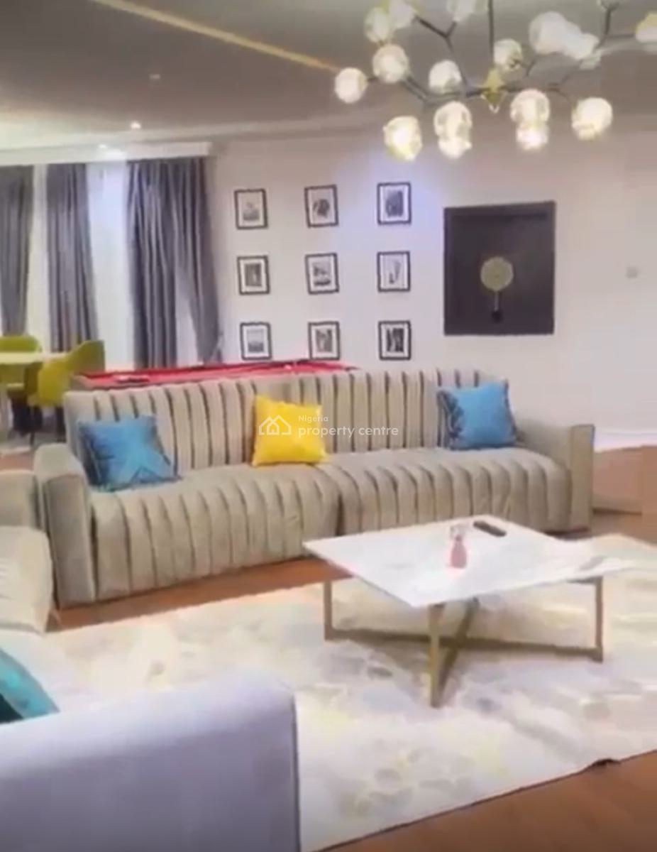 Well Maintained Serviced 3 Bedroom Apartment, Off Admiralty Way, Lekki Phase 1, Lekki, Lagos, Flat / Apartment for Rent